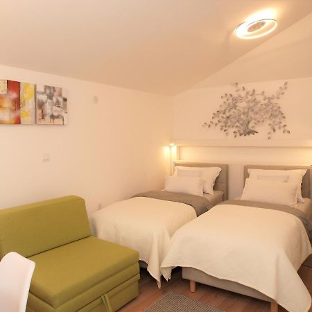 Cozy Studio Apartment Tian In Zágráb Kültér fotó