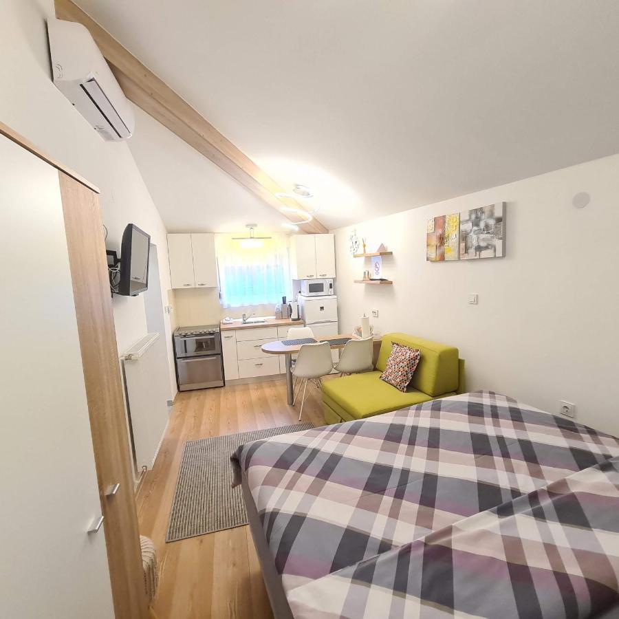 Cozy Studio Apartment Tian In Zágráb Kültér fotó