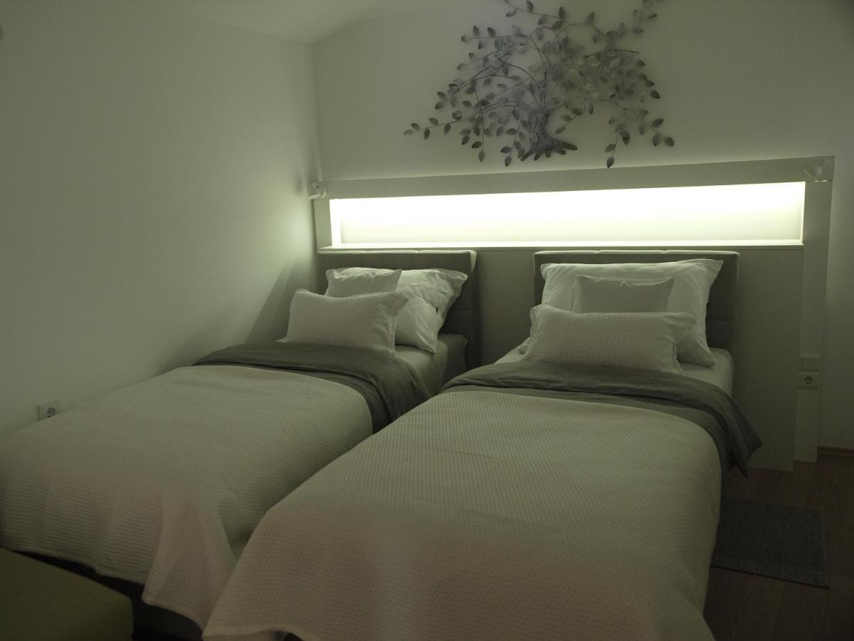 Cozy Studio Apartment Tian In Zágráb Kültér fotó